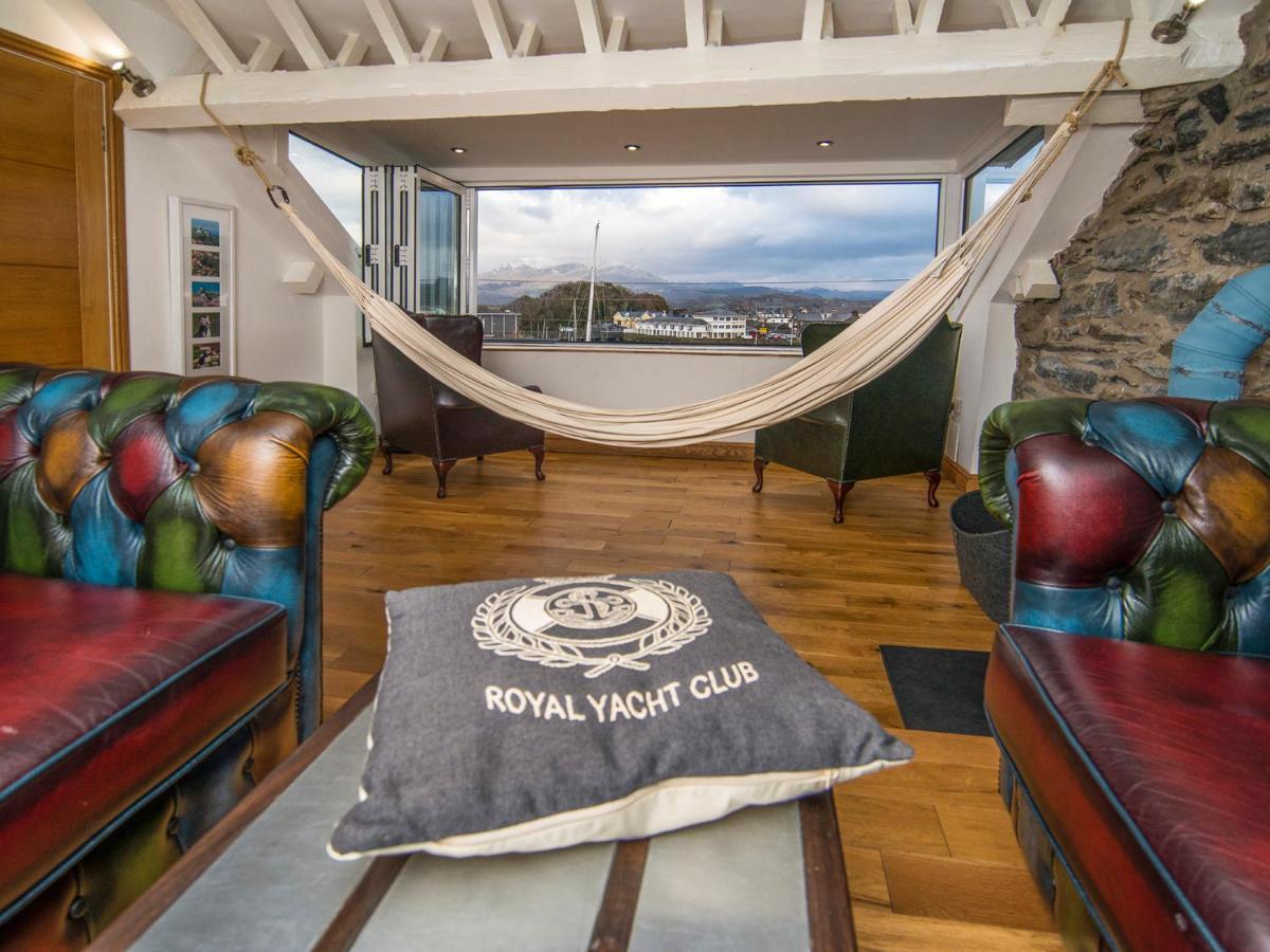 The Captain'S Penthouse Porthmadog Extérieur photo