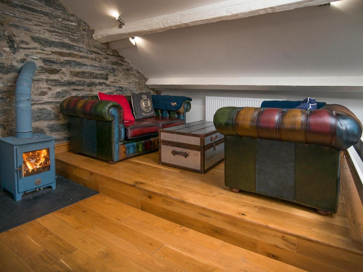 The Captain'S Penthouse Porthmadog Extérieur photo