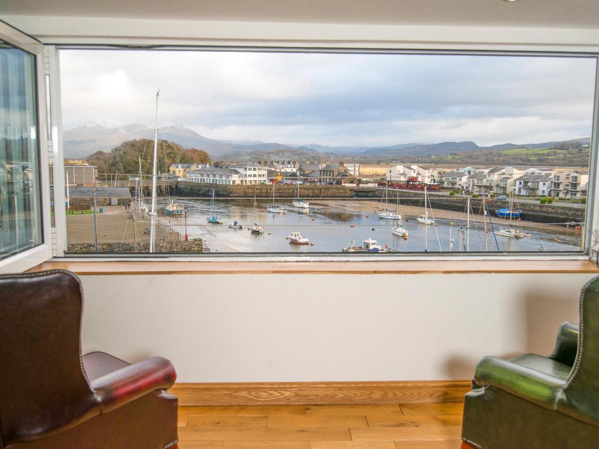 The Captain'S Penthouse Porthmadog Extérieur photo