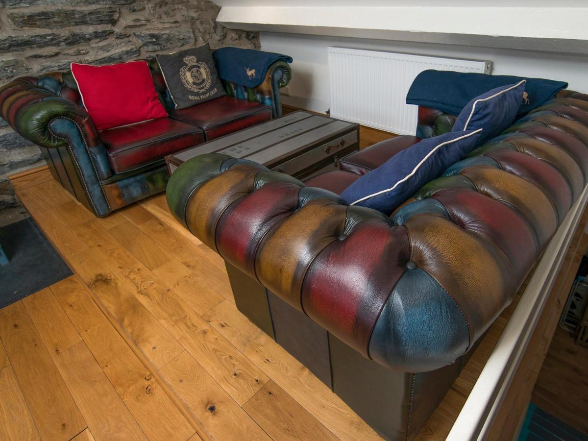 The Captain'S Penthouse Porthmadog Extérieur photo